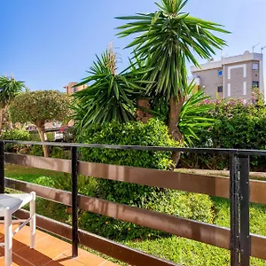 https://sol-montemar-la-carihuela.1costadelsol.com